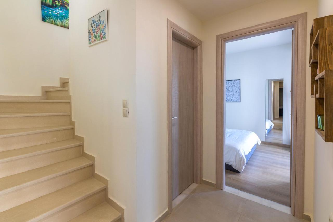 3 Bedroom Villa With Stunning Sea View & Private Parking Elia  Экстерьер фото